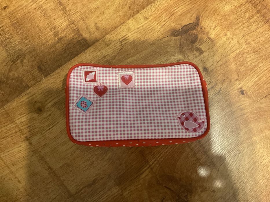 Kosmetyczka czerwona