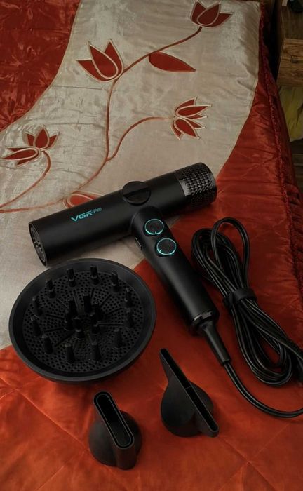 Професійний фен для волосся з дифузором та насадкою концентратором