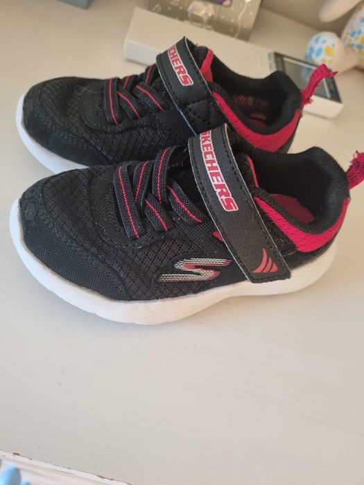 Skechers N.24 muito confortáveis