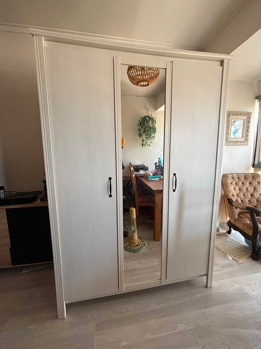 Roupeiro branco Ikea