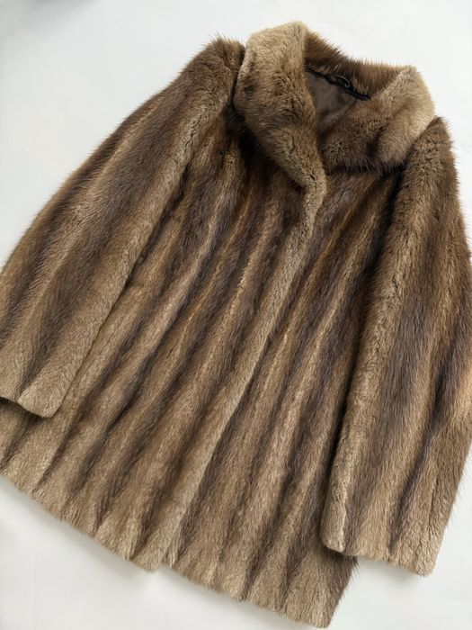 Натуральна шуба з сурка (дика норка)