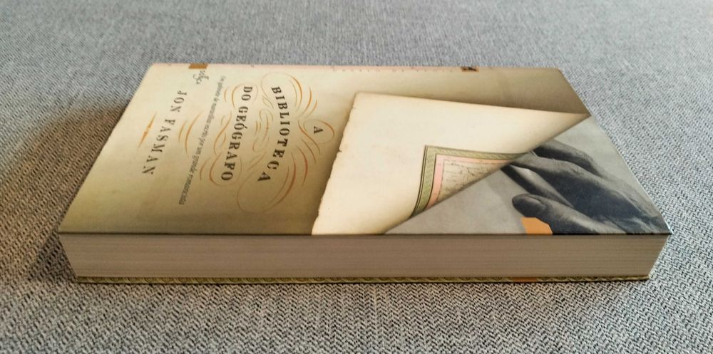 Livro "A biblioteca do geógrafo" de Jon Fasman