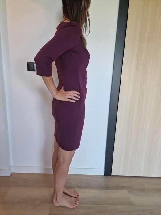 Sprzedam sukienkę DKNY bordowa z marszczeniami