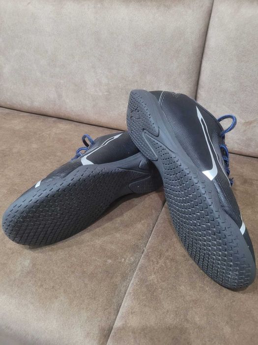 Halówki piłkarskie PUMA rozmiar 41