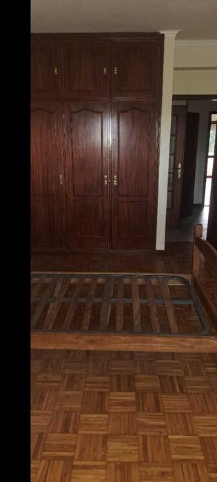 Arrenda-se apartamento