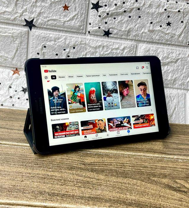 Планшет Samsung Galaxy Tab A "LTE" (8 дюймів)