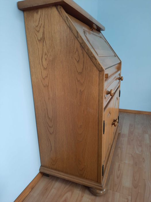 Do sprzedania, sekretarzyk dębowy.