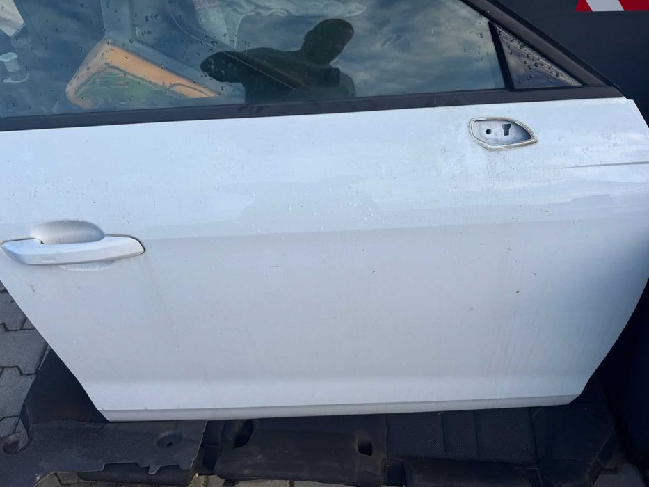 Drzwi Audi A4 B9 Lift kombi prawe LY9C tylne