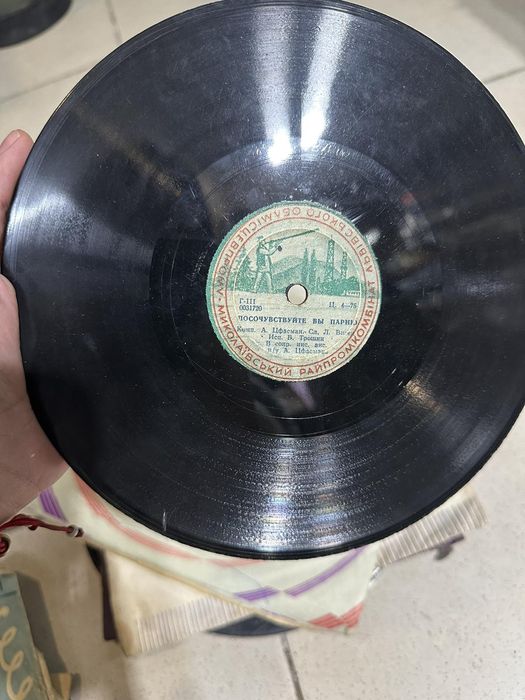 Шеллак пластинки в коллекцию Ретро записи 1930-70х 50шт