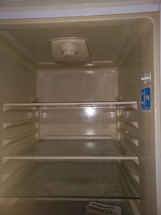 Холодильник двух камерный