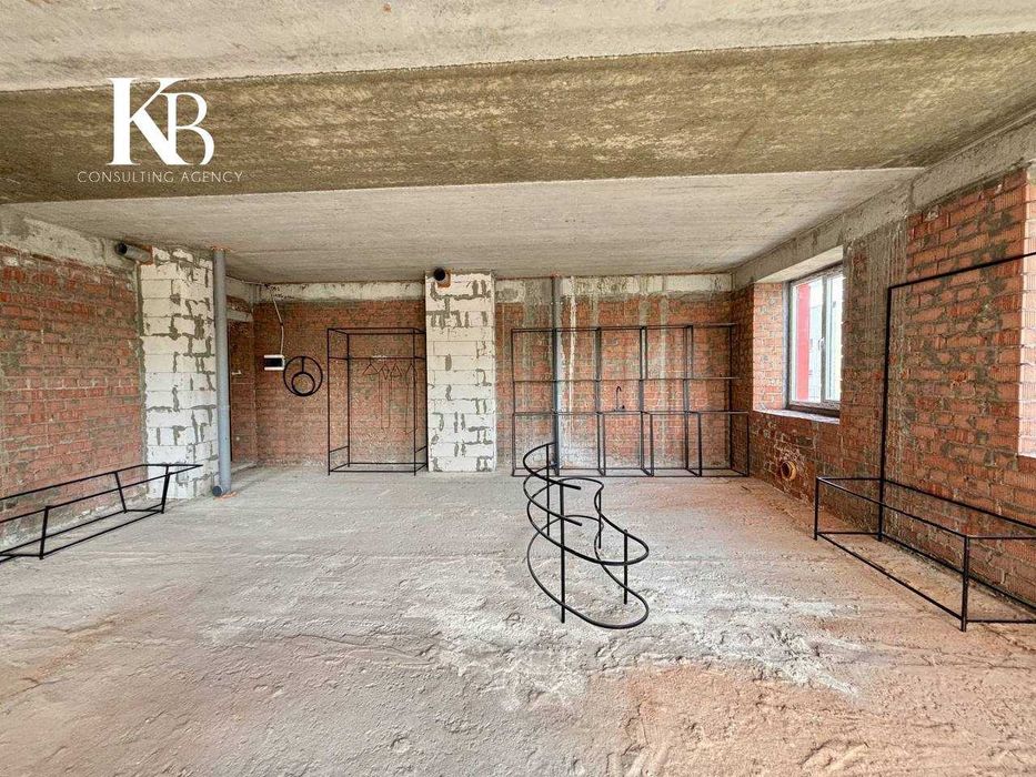 Продам 2-кімнатну квартиру в ЖК “Барви” / 55 м² / 4 вікна - More