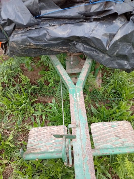 Atrelado para trabalhos agrícolas