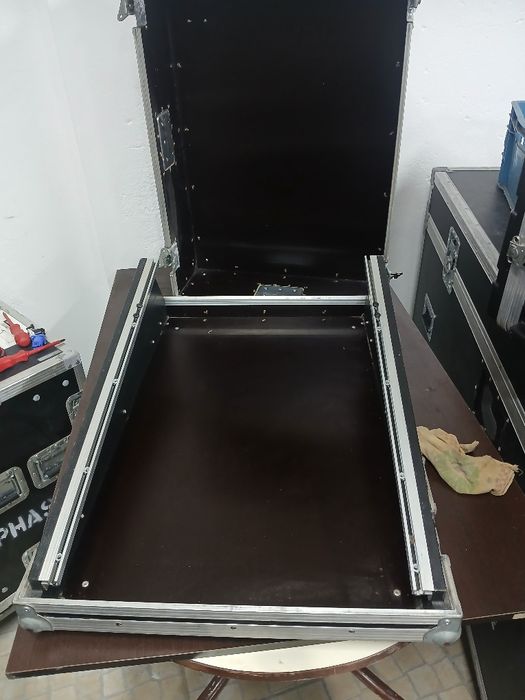 Flightcase para mesa de mistura