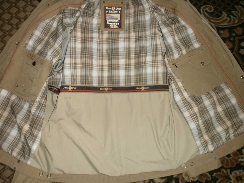 Куртка ветровка Angelo Litrico, олива, разм. 3XL, наш 60. ПОГ-70 см