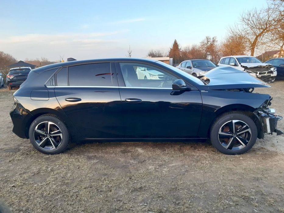 Opel Astra 2023 Serwisowany.