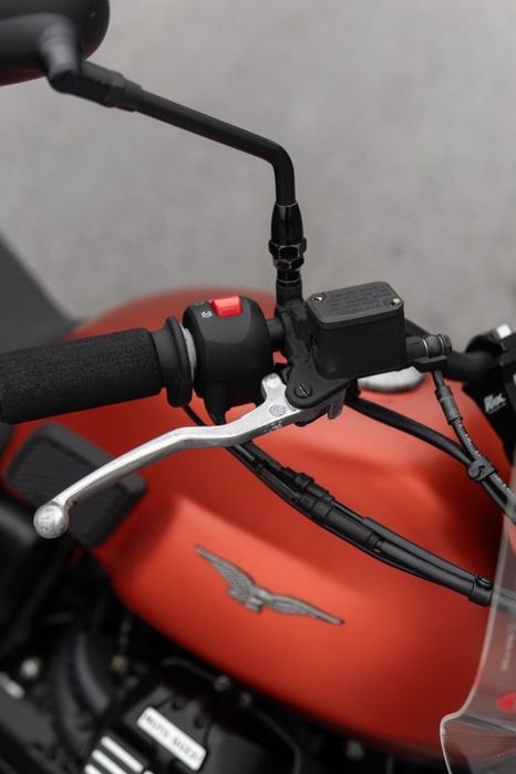 Moto Guzzi V7 Stone  850 Reservado