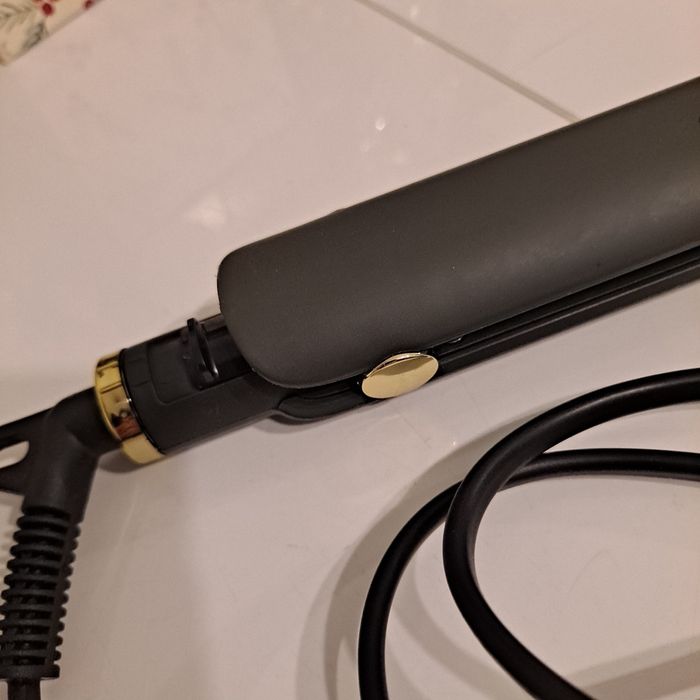 Prostownica do włosów elle