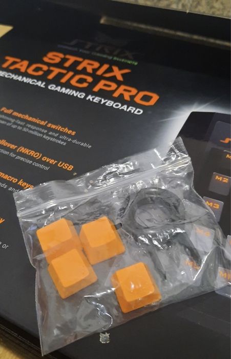 Teclado Gaming Asus