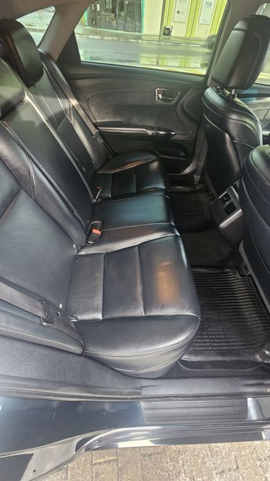 Продам TOYOTA Avalon гибрид