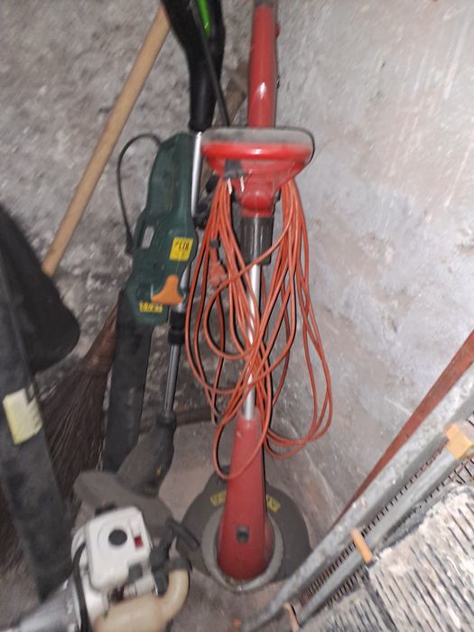 Podkaszarka elektryczna