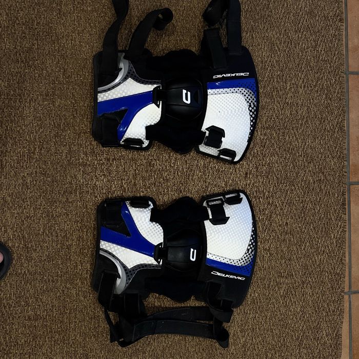 Joelheiras   DELKEVIC motocross