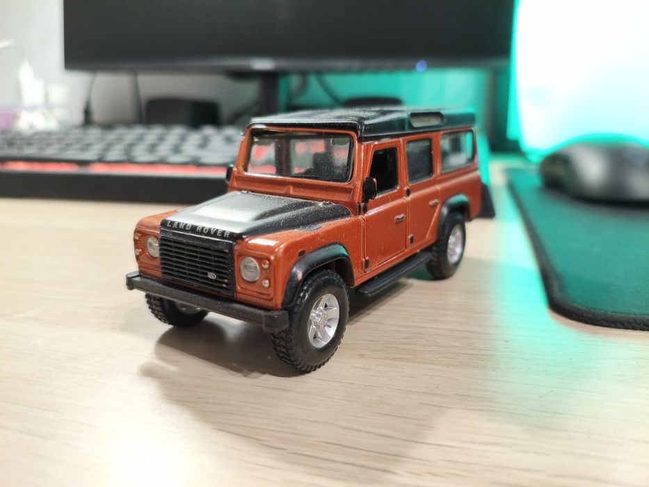 Bburago Land Rover Defender