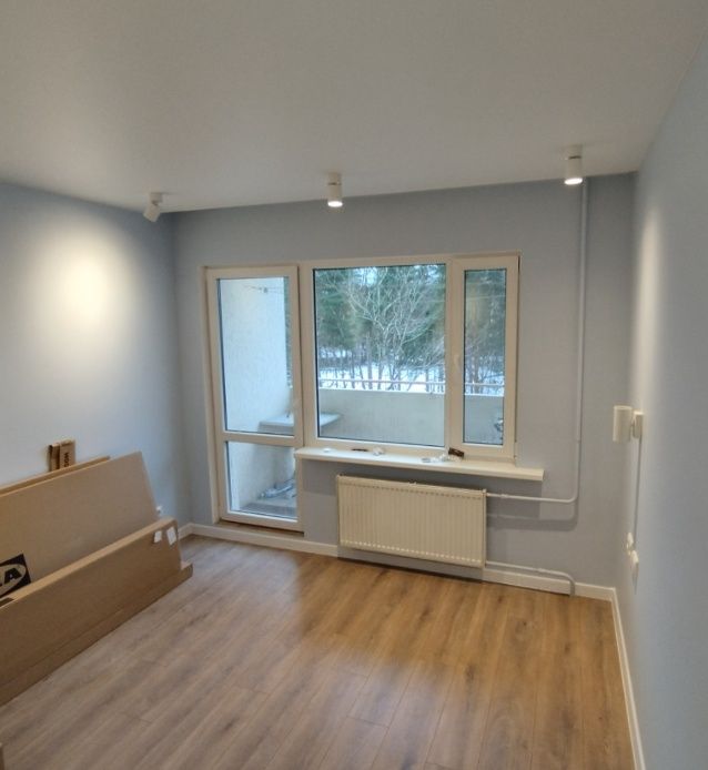 Поклейка обоев. Покраска стен и потолков. Ламинат