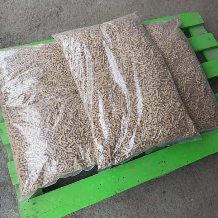 Наповнювач сосновий всмоктуючий для котів і гризунів гранула для туалетів та кліток, пелета з деревини 14.99кг/міш