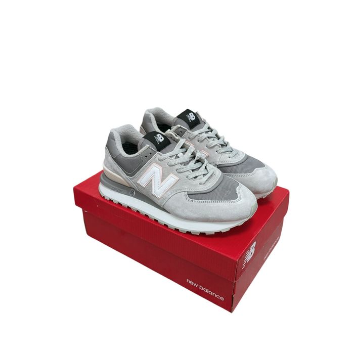 Жіночі кросівки New Balance 574 Grey/Pink — Невмируща класика