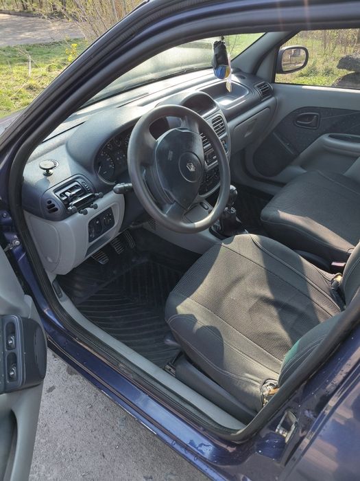 Продам Рено Кліо 2 2004 рік 1.4 бензин