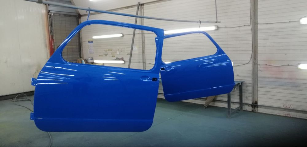 Fiat 600D em fase final de restauro