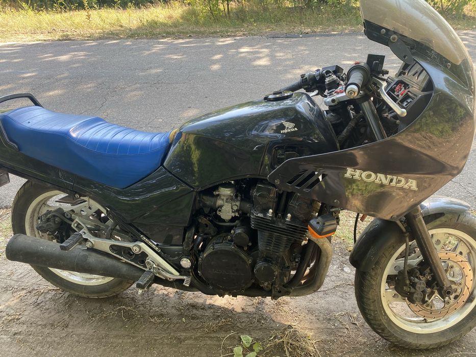 Продам хонда сбх 750