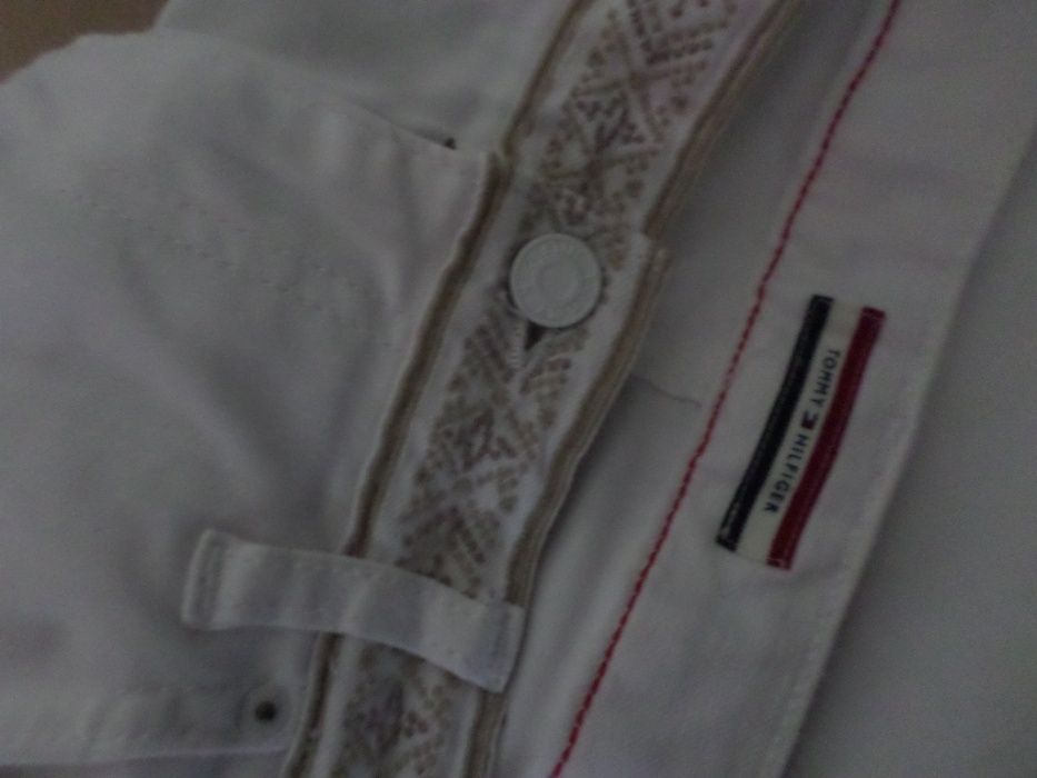 Tommy Hilfiger spodnie 38