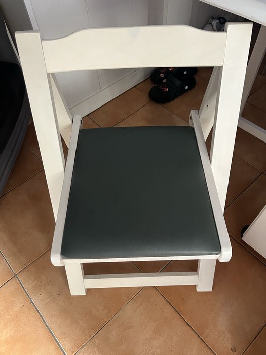 Mesa Dobravel com 4 Cadeiras