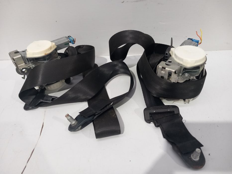 Cinto de segurança frente direito Citroen C3 2009 a 2013