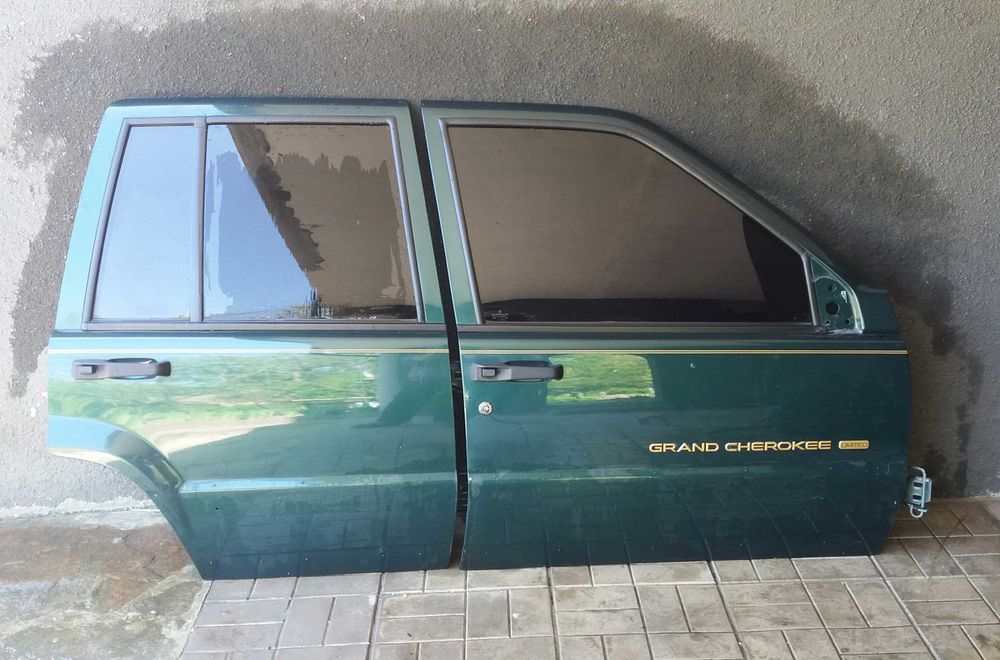 Продам двері на Jeep Grand Cherokee 1993-1998 року