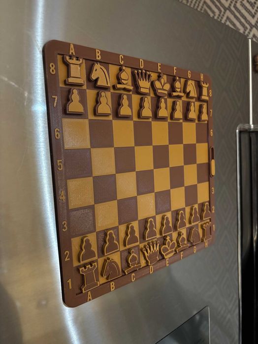 Magnetyczne szachy na lodówke
