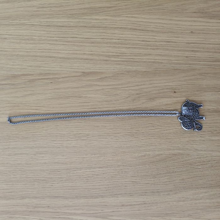 Colar com pendente elefante