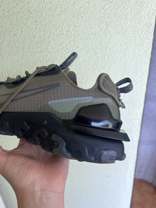 Nike React Vison Olive