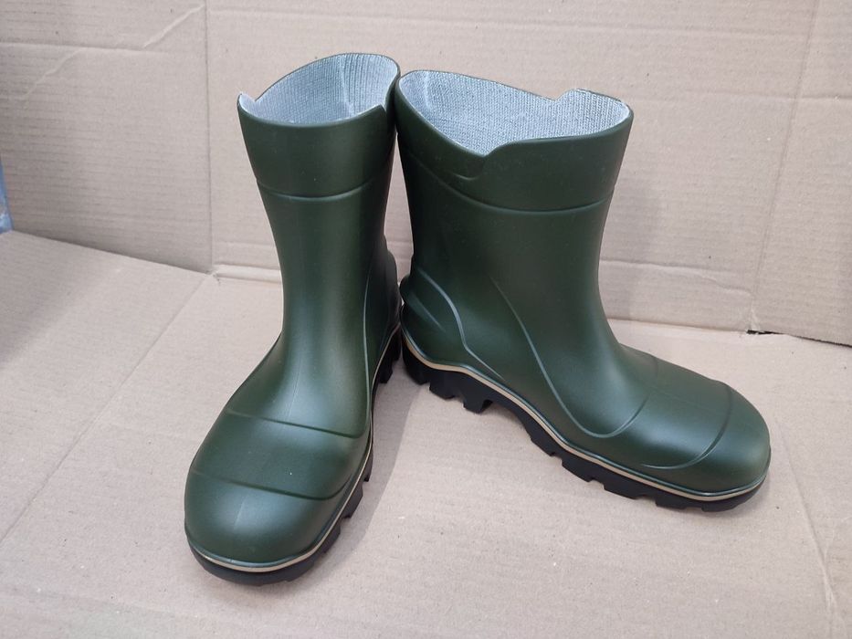 Чоботи чоловічі сучасні