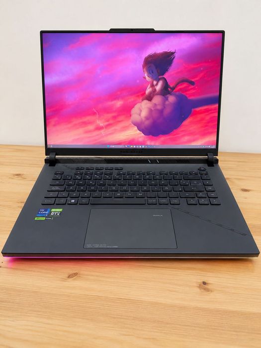 ASUS ROG Strix G16 RTX 4080 12GB i9-13980HX 32GB RAM