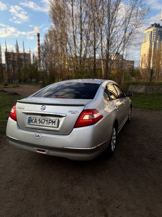 Nissan Teana  250 XL