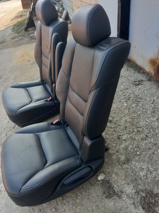 Сиденья второго ряда Мазда СХ-9 2016- 2021 года