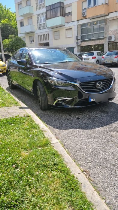 Mazda 6 de 2016, versão 2.2 Sky-D Evolve Navi.