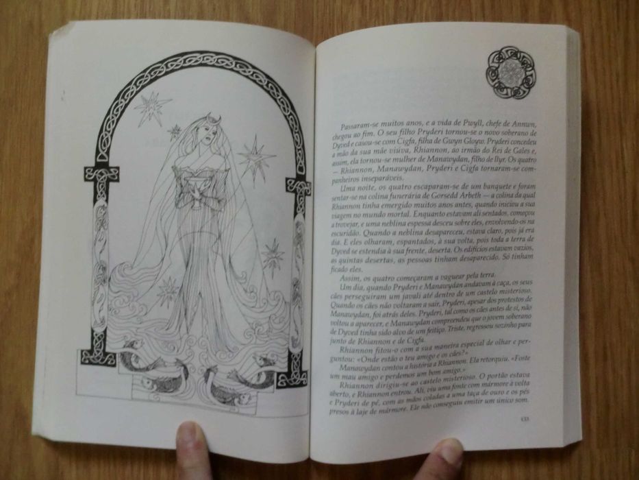 Roda da Lua
de Marguerite Elsbeth & Kenneth Johnson