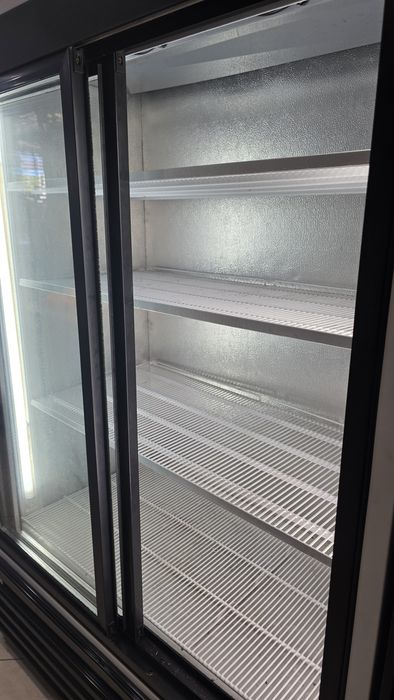 Expositor refrigerado para bebidas