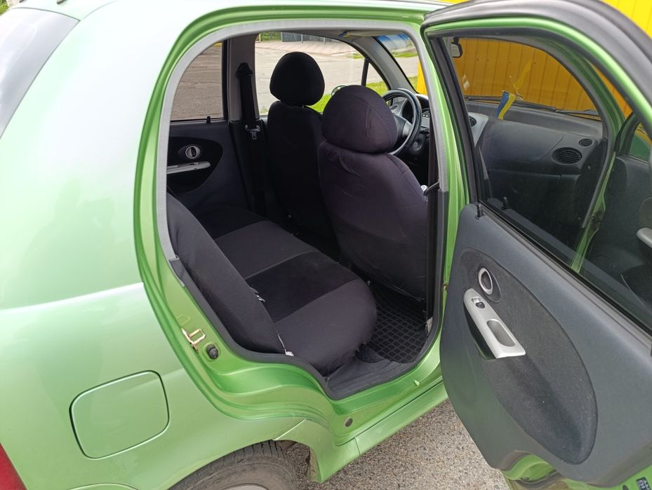 Легковий автомобіль cherry QQ