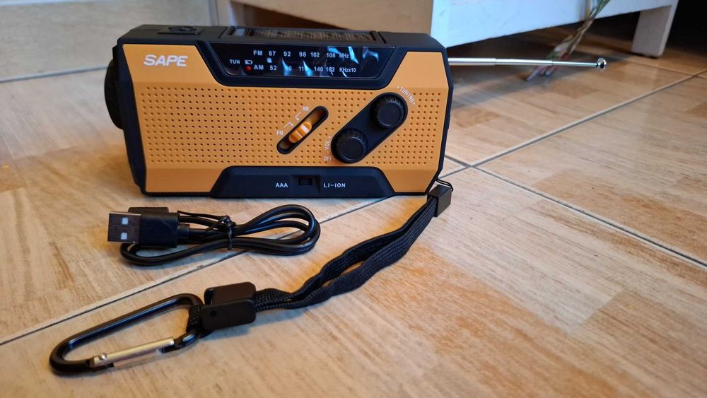 Radio solarne survival powerbank lampa 5w1- 30 % na wszystko