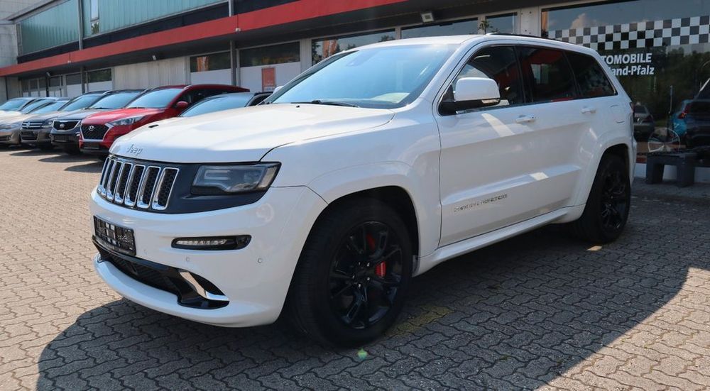 Бампер Jeep Grand Cherokee WK2 2010-2020 разборка гранд запчастини