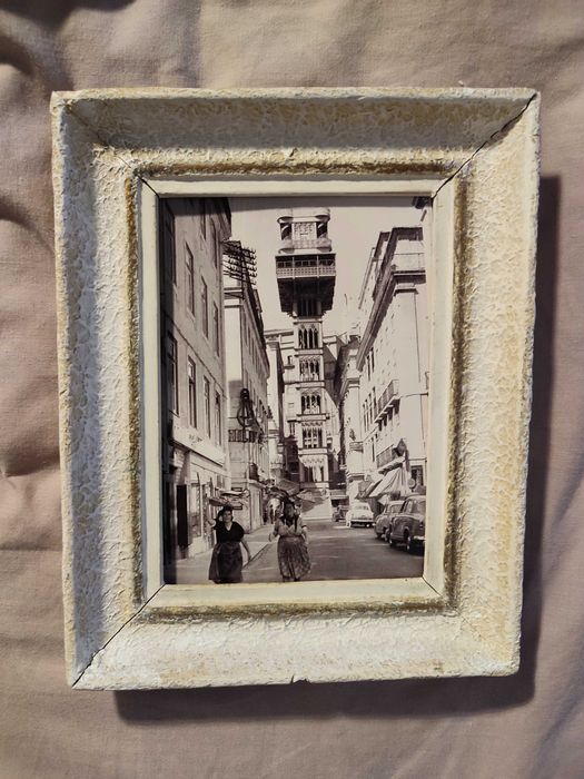 Quadro natureza morta e postais antigos de Lisboa